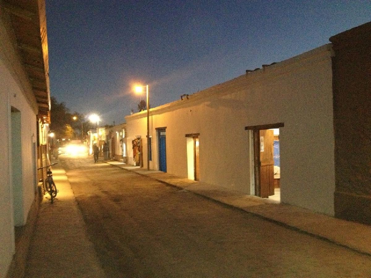 La Casa Del Pueblo Hostal سان بيدرو دي أتاكاما المظهر الخارجي الصورة